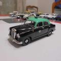 Mercedes 180 noir vert