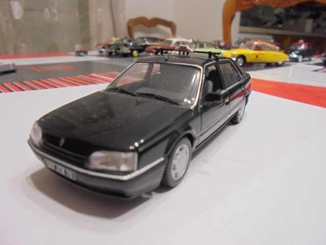 Renault 25